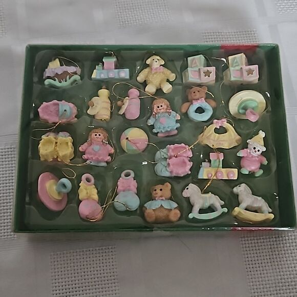 Vintage Baby Set Hanging Ornaments 24 Pieces - Picture 12 of 16